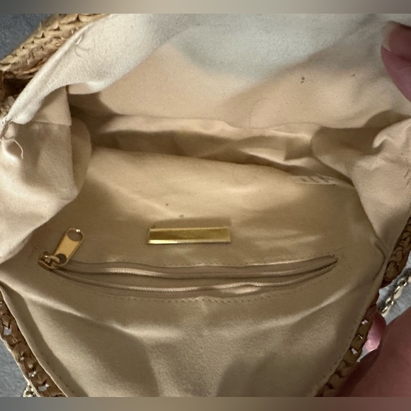 🌻🌴Bohemian Circular Straw Crossbody Bag! - Picture 8 of 10